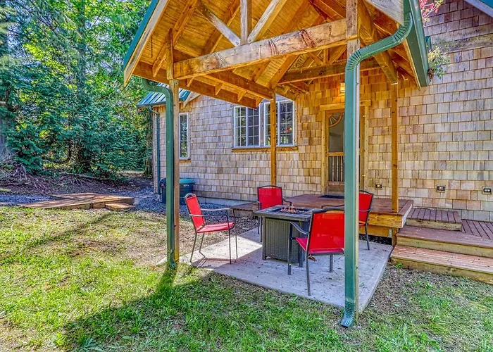 Camano Writer'S Cottage